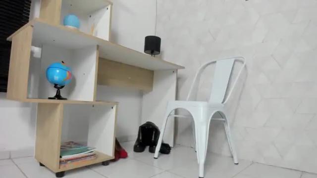 Image 12 of violeta00 Stream on Chaturbate on 23 months ago