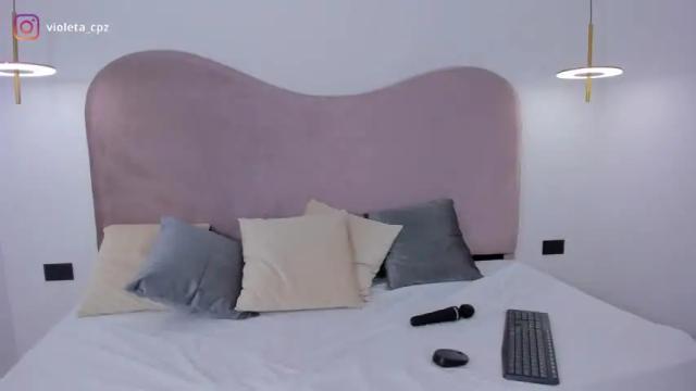 Image 8 of violeta_cass Stream on Chaturbate on 17 months ago
