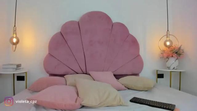 Image 11 of violeta_cass Stream on Chaturbate on 15 months ago