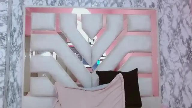Image 10 of violeta_fs Stream on Chaturbate on 13 months ago