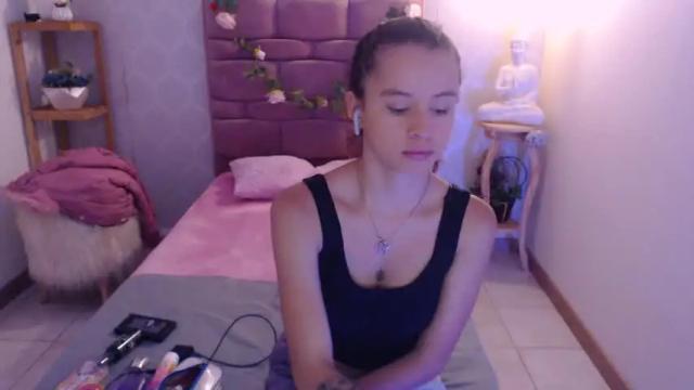 Image 4 of violeta_hernandez_ Stream on Chaturbate on 14 months ago