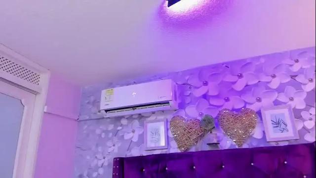 Image 6 of violeta_medina Stream on Chaturbate on 1 month ago