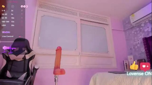Image 11 of violeta_medina Stream on Chaturbate on 13 days ago