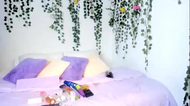 Image 6 of violeta_milleer Stream on Chaturbate on 1 month ago