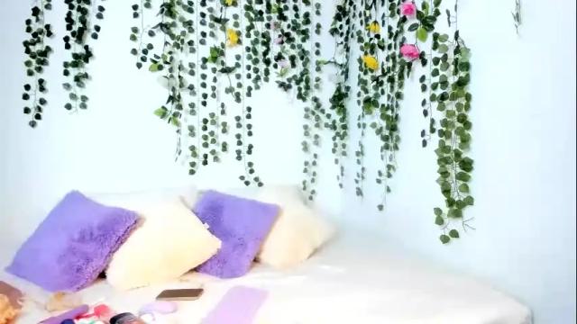 Image 2 of violeta_milleer Stream on Chaturbate on 1 month ago