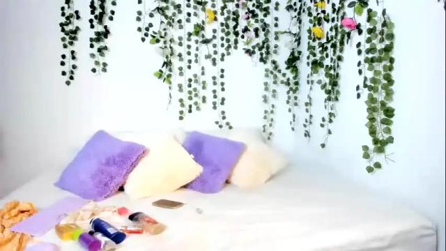 Thumbnail 2, violeta_milleer's Stream at Chaturbate, 1 month ago
