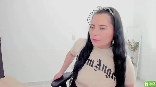 Thumbnail 1, violeta_moonlight's Stream at Chaturbate, 14 months ago