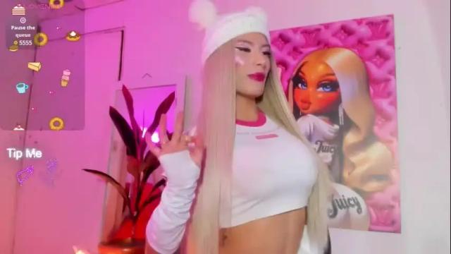 Image 12 of violeta_prince Stream on Chaturbate on 3 months ago
