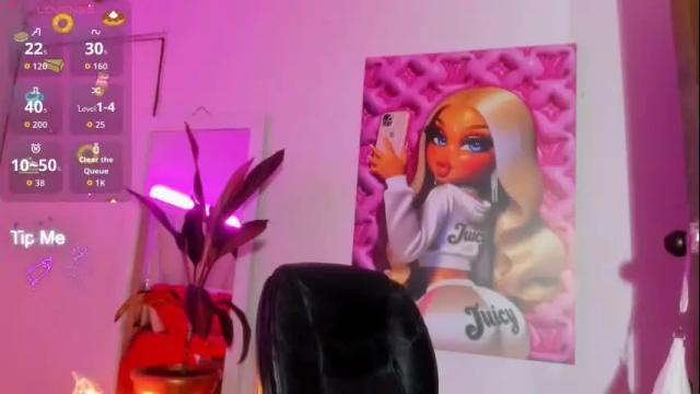 Image 4 of violeta_prince Stream on Chaturbate on 2 months ago