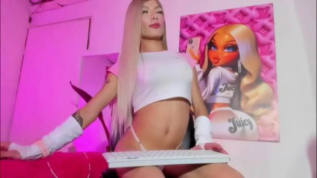 Image 6 of violeta_prince Stream on Chaturbate on 1 month ago