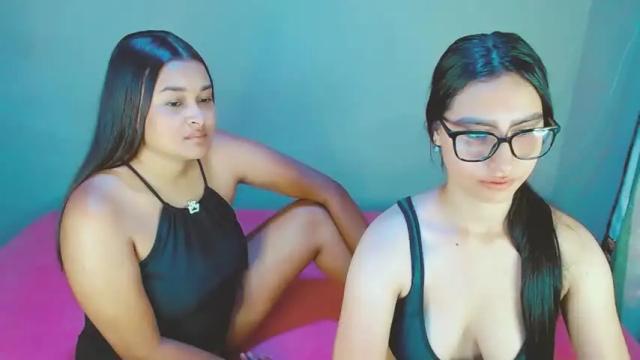Image 11 of violeta_rouses Stream on Chaturbate on 12 months ago