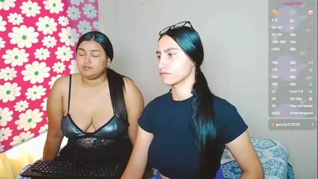 Image 8 of violeta_rouses Stream on Chaturbate on 1 month ago