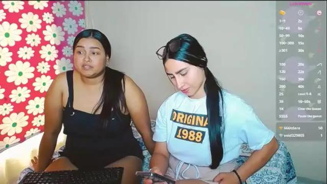 Image 3 of violeta_rouses Stream on Chaturbate on 1 month ago