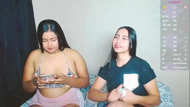 Image 6 of violeta_rouses Stream on Chaturbate on 23 days ago
