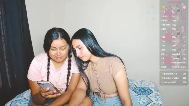 Image 12 of violeta_rouses Stream on Chaturbate on 23 days ago