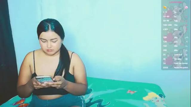 Image 12 of violeta_rouses Stream on Chaturbate on 11 days ago