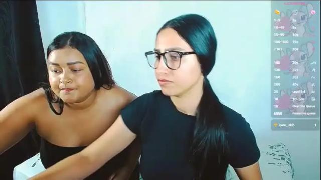 Image 3 of violeta_rouses Stream on Chaturbate on 3 days ago