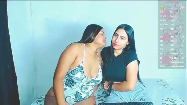 Image 8 of violeta_rouses Stream on Chaturbate on 1 month ago