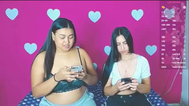 Image 10 of violeta_rouses Stream on Chaturbate on 24 days ago