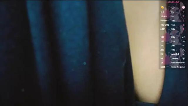 Image 6 of violeta_rouses Stream on Chaturbate on 11 days ago