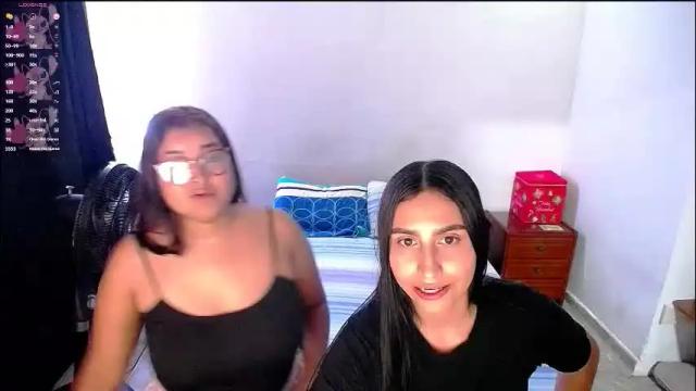 Image 6 of violeta_rouses Stream on Chaturbate on 2 months ago