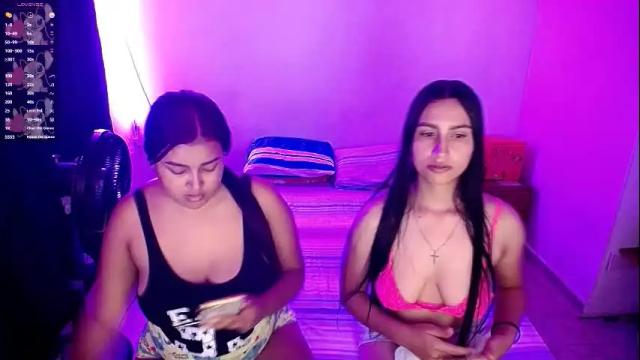 Image 6 of violeta_rouses Stream on Chaturbate on 2 months ago
