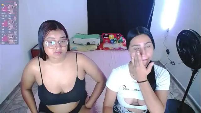 Image 6 of violeta_rouses Stream on Chaturbate on 1 month ago