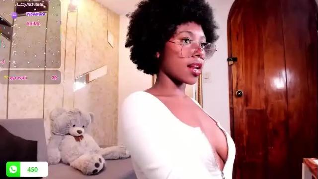 Thumbnail 1, violeta_ruiz_'s Stream at Chaturbate, 1 month ago