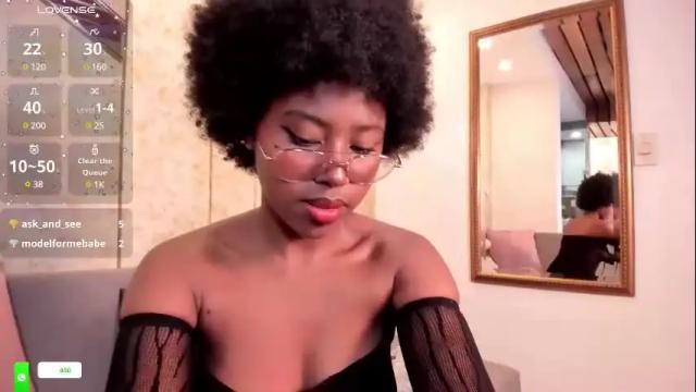 Image 6 of violeta_ruiz_ Stream on Chaturbate on 28 days ago
