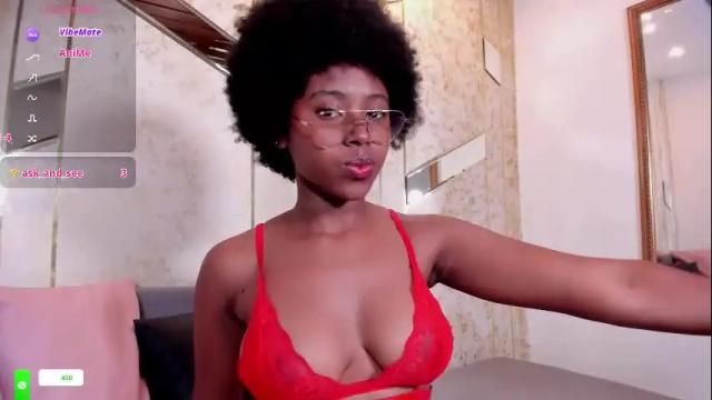 Image 8 of violeta_ruiz_ Stream on Chaturbate on 21 days ago