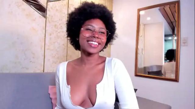 Image 11 of violeta_ruiz_ Stream on Chaturbate on 17 days ago
