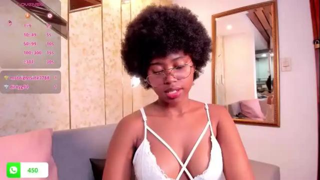 Image 11 of violeta_ruiz_ Stream on Chaturbate on 14 days ago