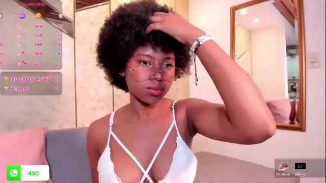 Image 12 of violeta_ruiz_ Stream on Chaturbate on 14 days ago