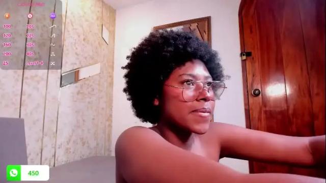 Image 2 of violeta_ruiz_ Stream on Chaturbate on 11 days ago
