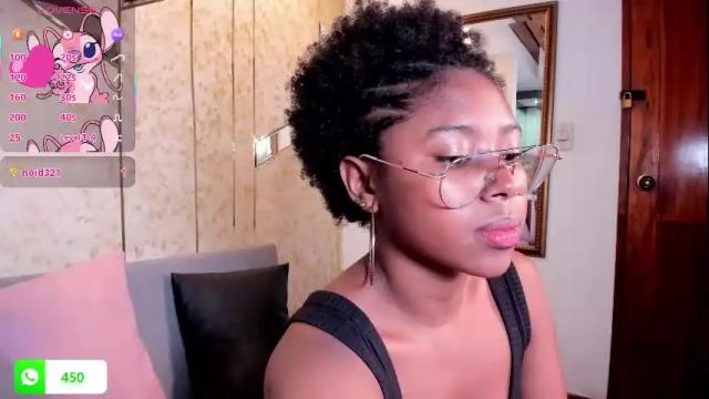 Image 10 of violeta_ruiz_ Stream on Chaturbate on 7 days ago