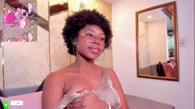 Image 12 of violeta_ruiz_ Stream on Chaturbate on 4 days ago