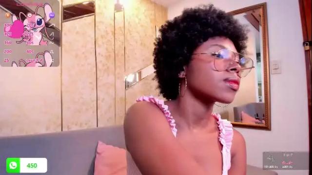 Image 2 of violeta_ruiz_ Stream on Chaturbate on 3 days ago