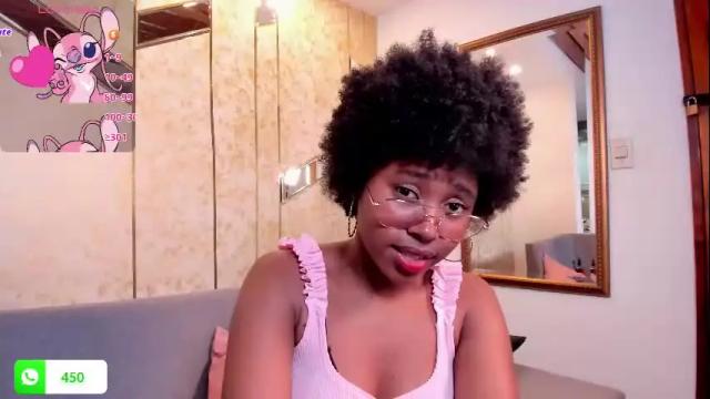 Image 3 of violeta_ruiz_ Stream on Chaturbate on 3 days ago
