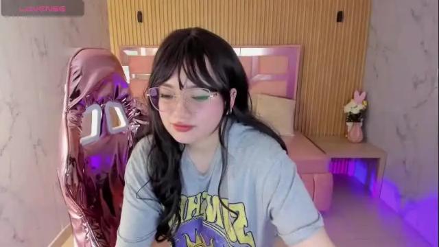 Thumbnail 3, violeta_sub's Stream at Chaturbate, 6 hours ago