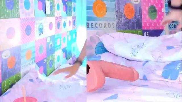 Image 3 of violetaa_hade Stream on Chaturbate on 12 days ago