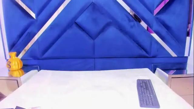 Image 10 of violetaangelsx Stream on Chaturbate on 2 months ago