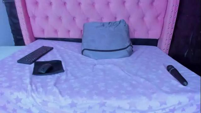Image 3 of violetaangelsx Stream on Chaturbate on 2 months ago