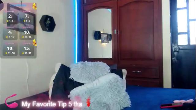 Image 6 of violetabitch Stream on Chaturbate on 2 months ago
