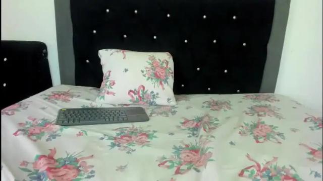 Image 8 of violetadumsper Stream on Chaturbate on 1 month ago