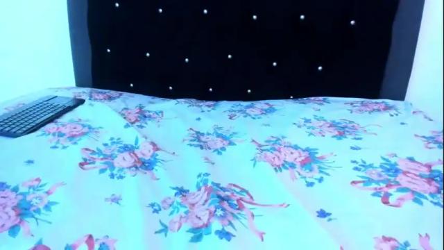 Image 4 of violetadumsper Stream on Chaturbate on 1 month ago