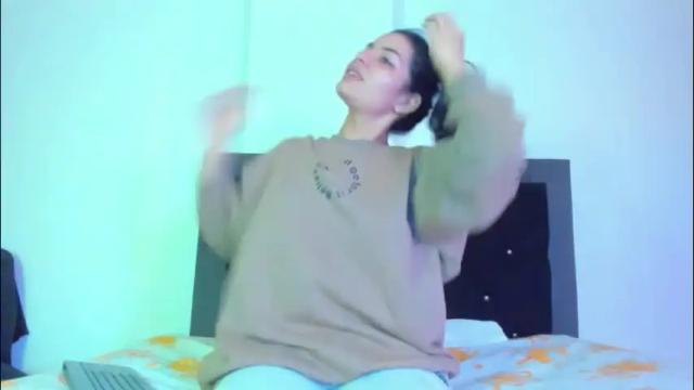 Image 11 of violetadumsper Stream on Chaturbate on 2 days ago