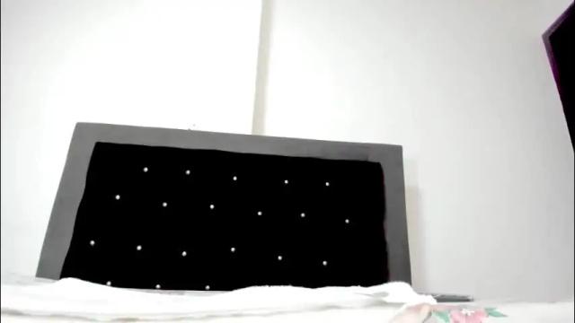 Image 2 of violetadumsper Stream on Chaturbate on 22 days ago