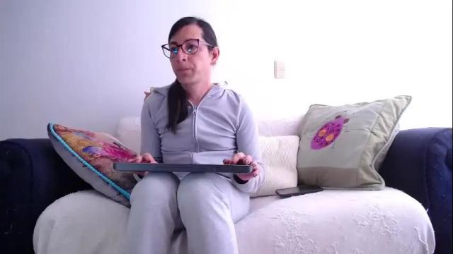 Image 3 of violetagomez_co Stream on Chaturbate on 1 month ago