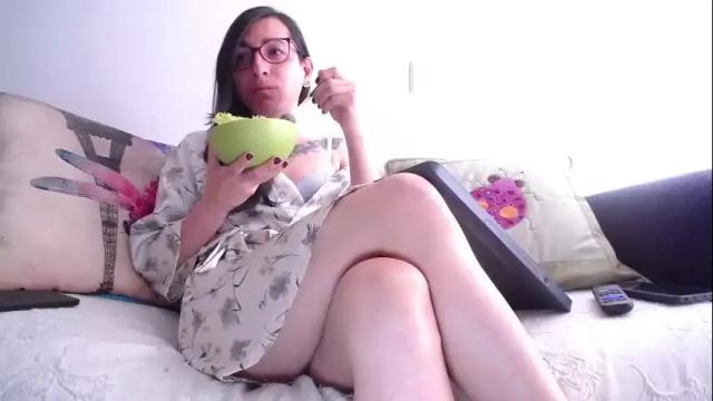 Image 6 of violetagomez_co Stream on Chaturbate on 1 month ago