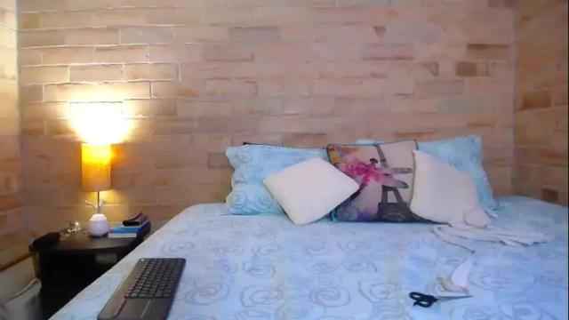 Image 6 of violetagomez_co Stream on Chaturbate on 2 days ago